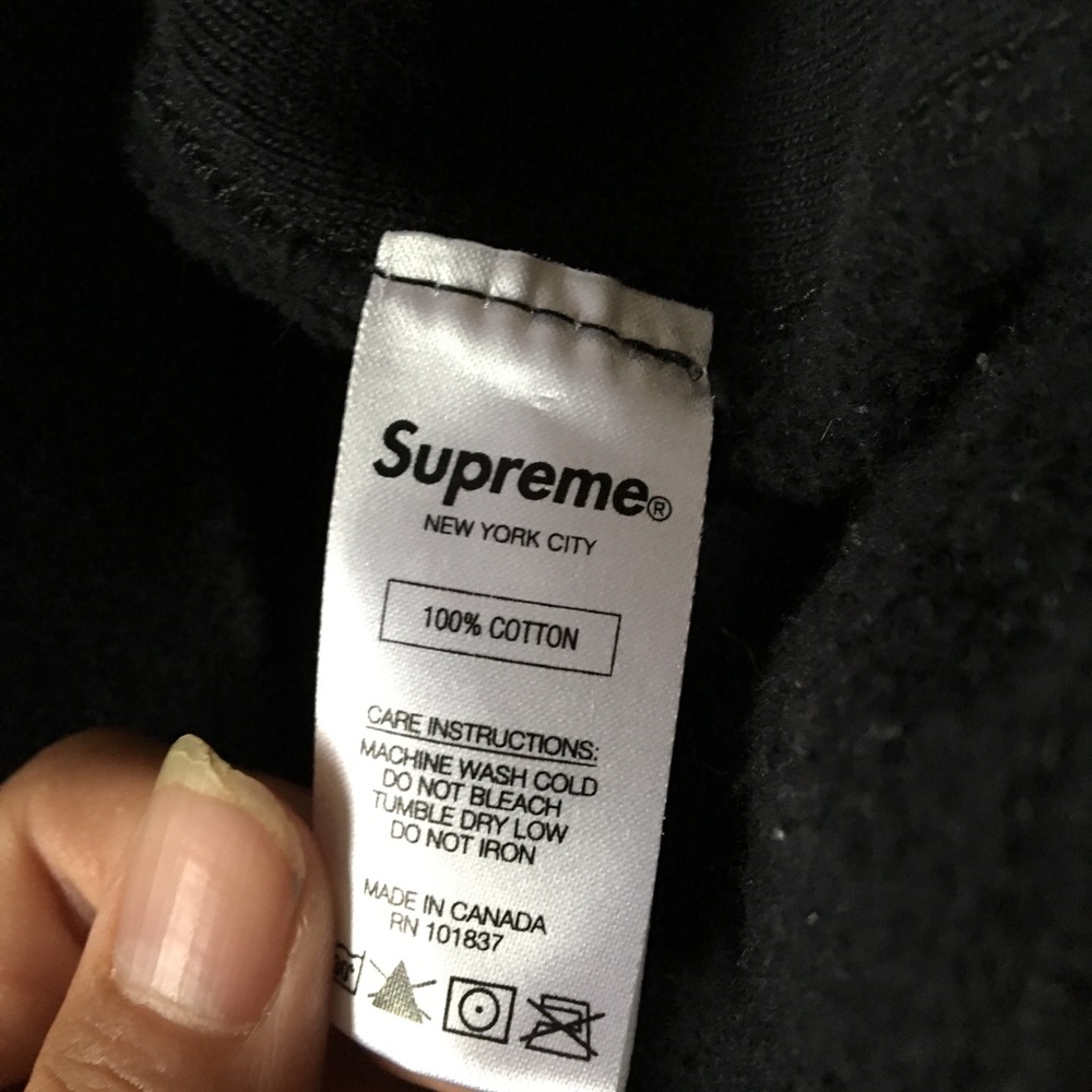 Supreme hoodie size large